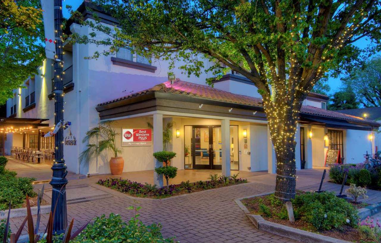 Best Western Plus Palm Court Hotel Davis Εξωτερικό φωτογραφία