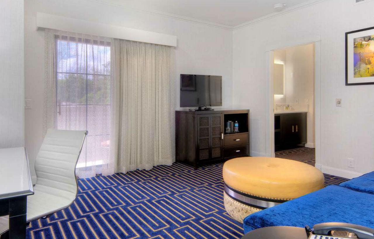 Best Western Plus Palm Court Hotel Davis Εξωτερικό φωτογραφία