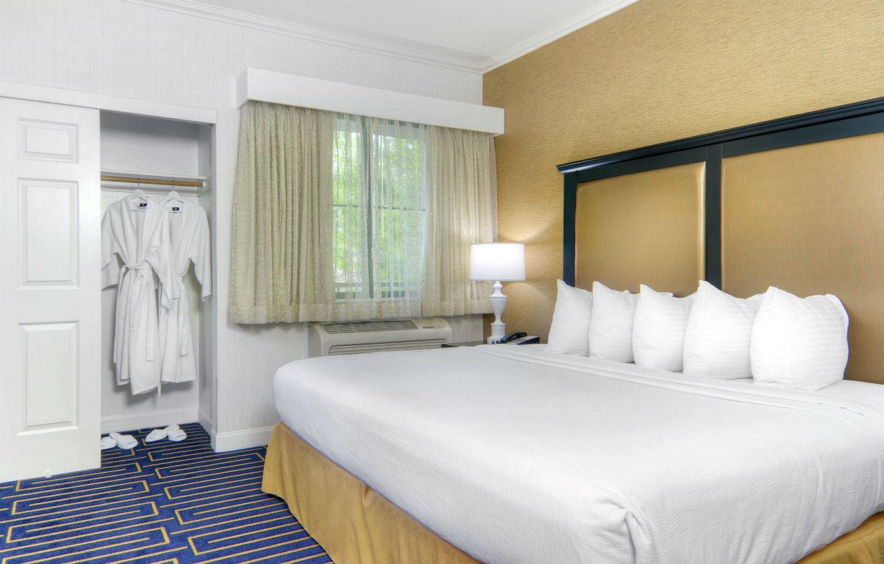 Best Western Plus Palm Court Hotel Davis Εξωτερικό φωτογραφία