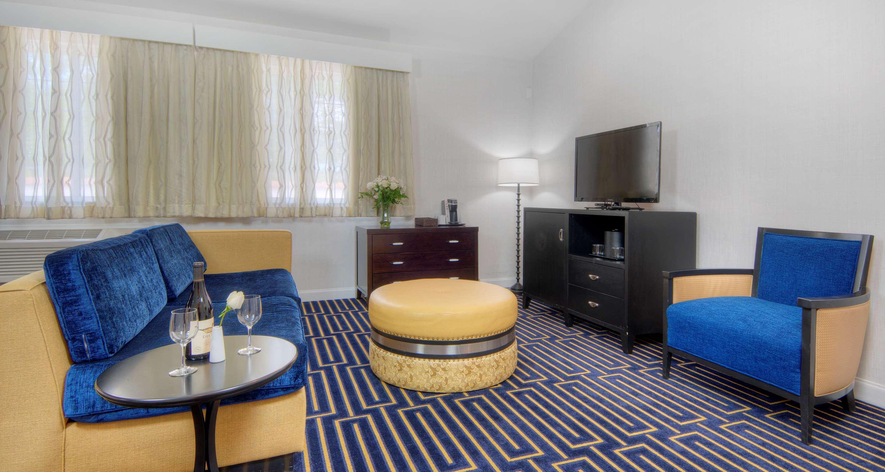 Best Western Plus Palm Court Hotel Davis Εξωτερικό φωτογραφία