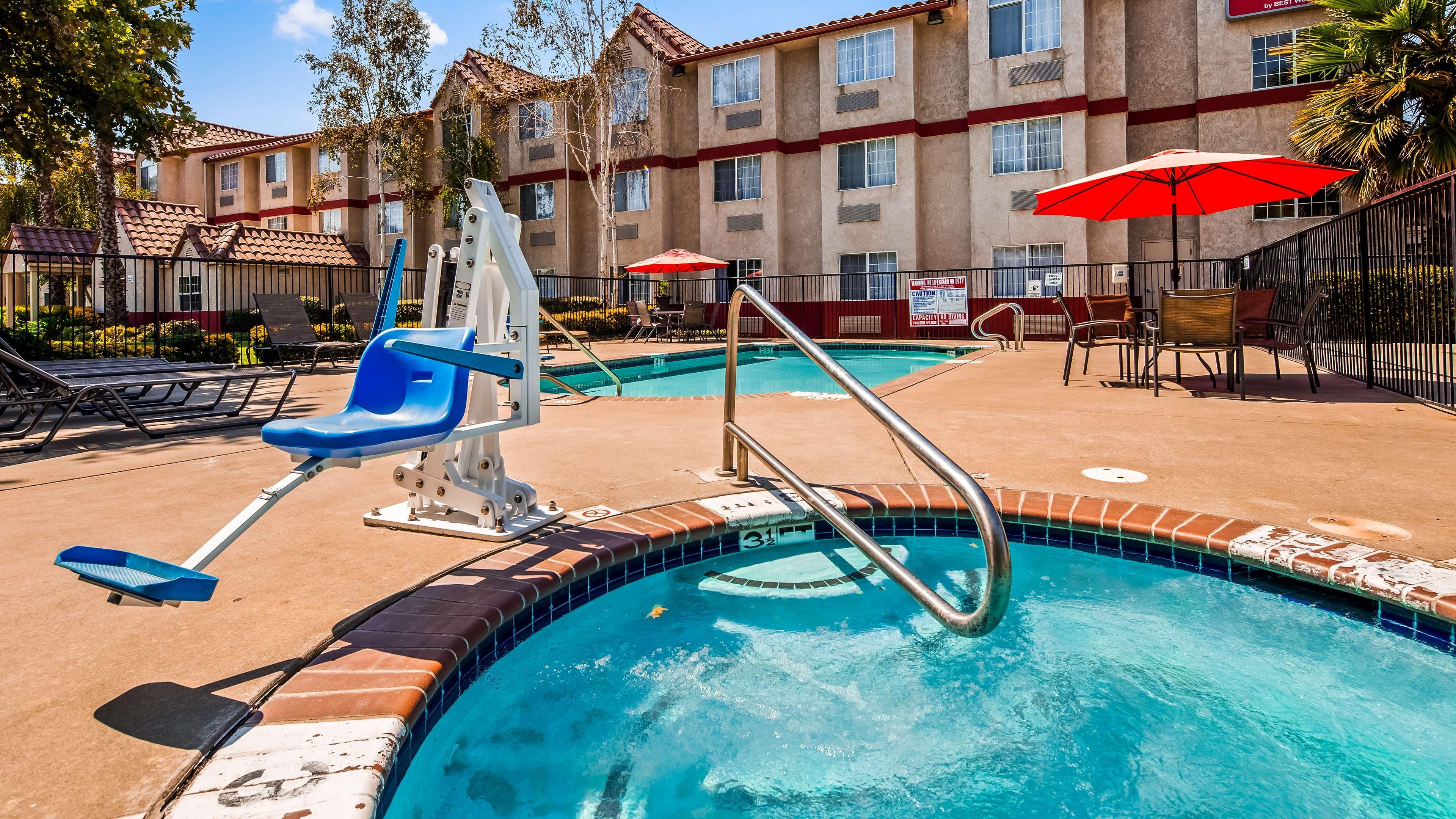 Best Western Plus Palm Court Hotel Davis Εξωτερικό φωτογραφία