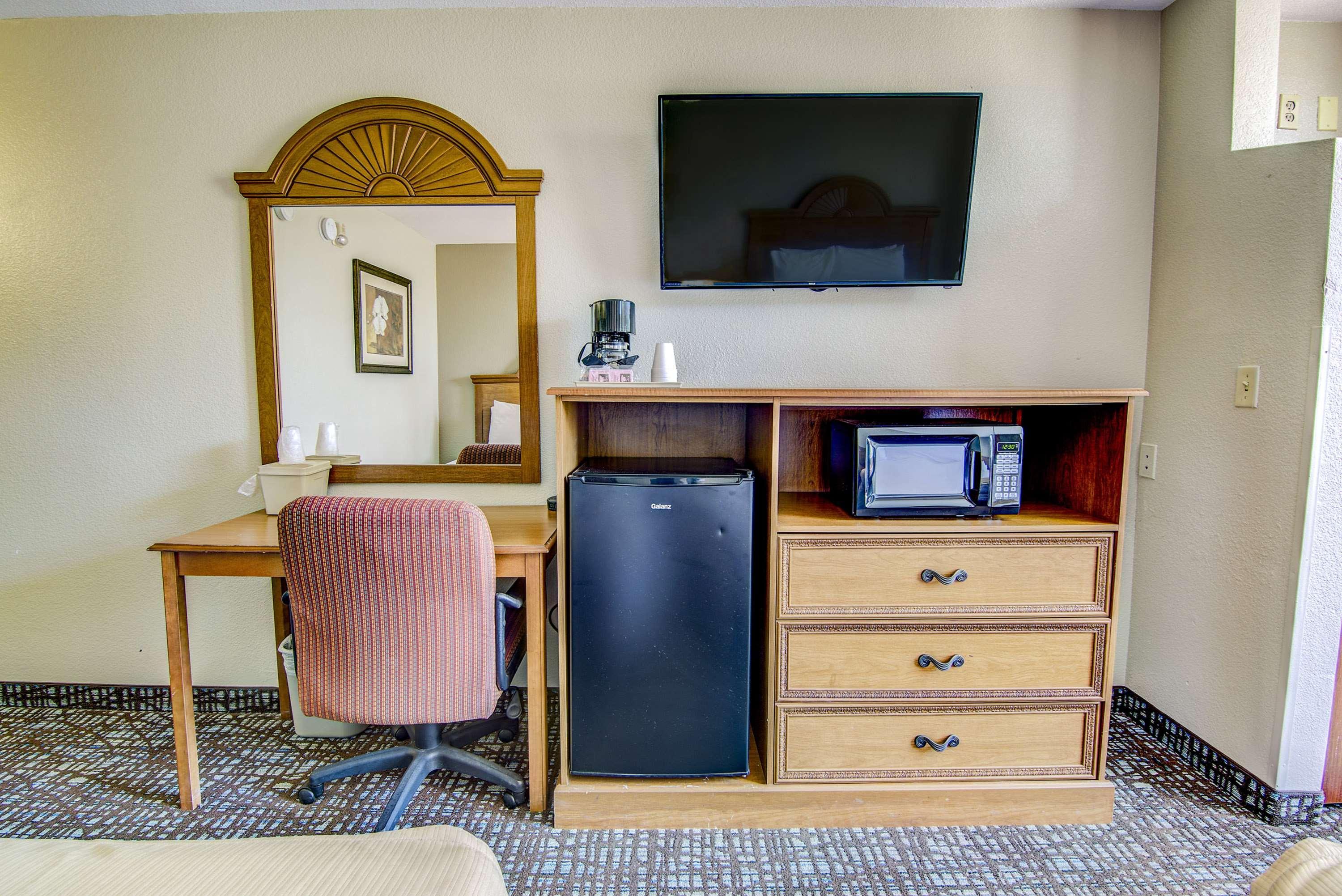 Best Western Plus Palm Court Hotel Davis Εξωτερικό φωτογραφία