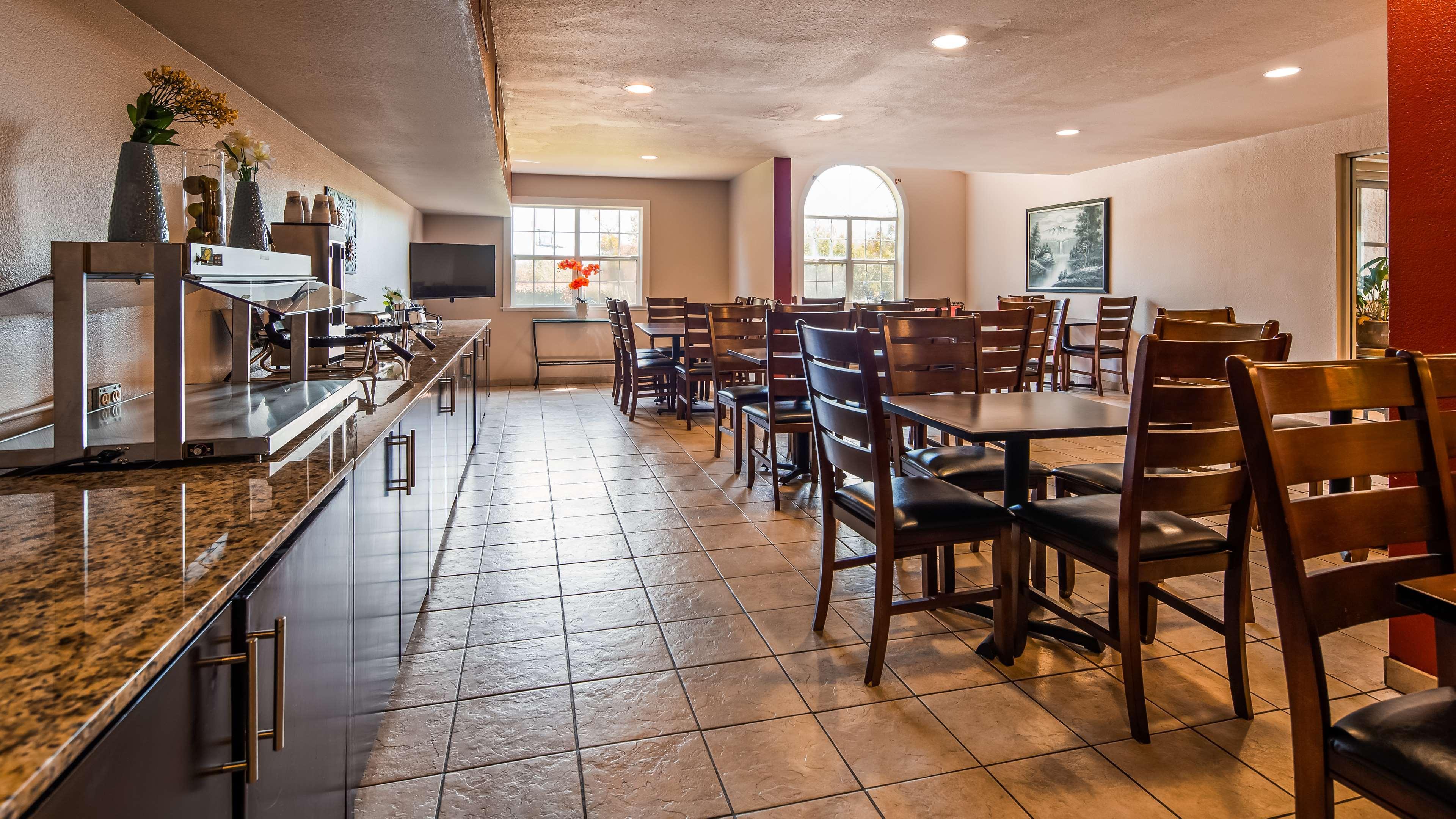 Best Western Plus Palm Court Hotel Davis Εξωτερικό φωτογραφία