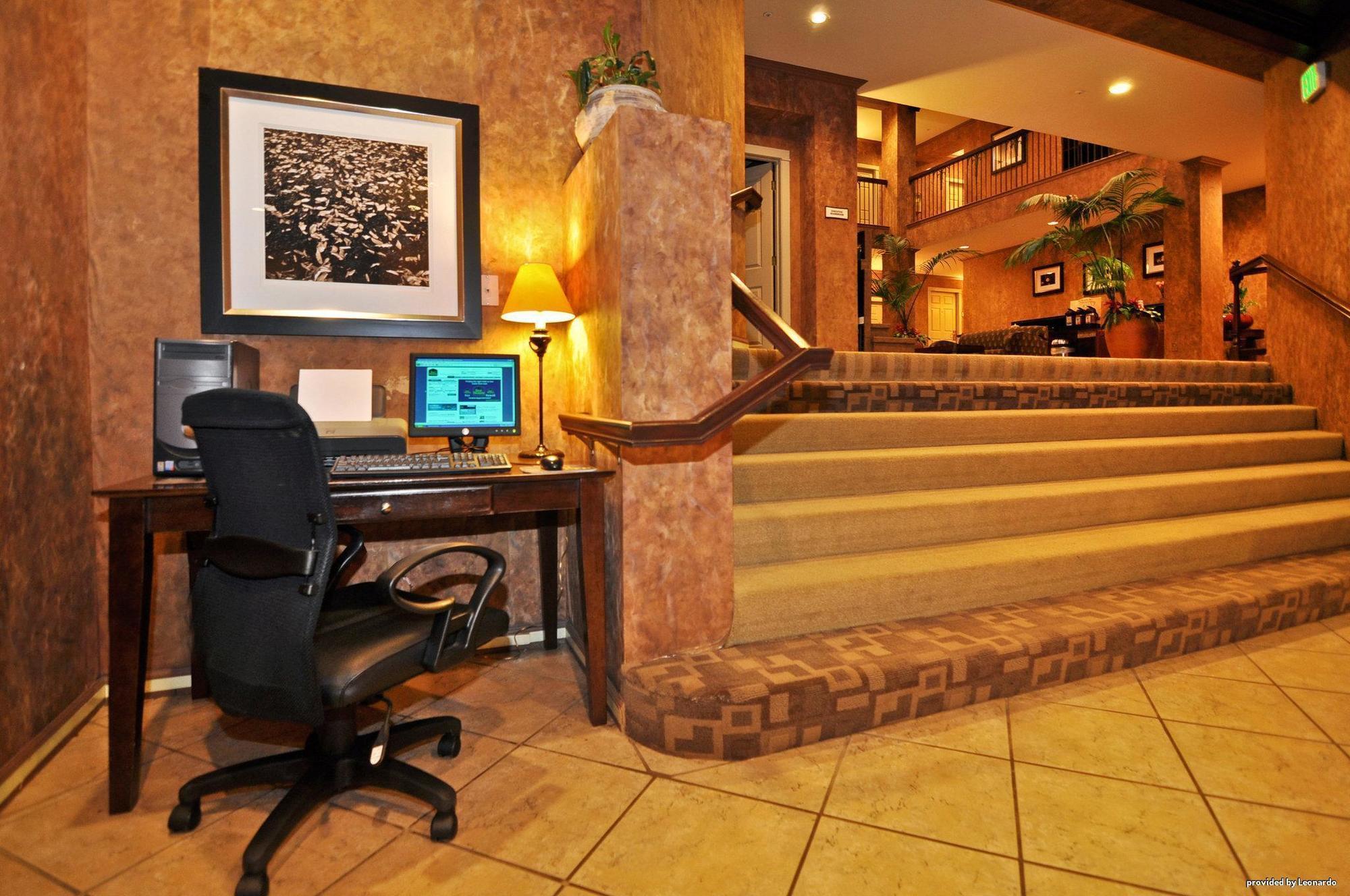 Best Western Plus Palm Court Hotel Davis Εσωτερικό φωτογραφία