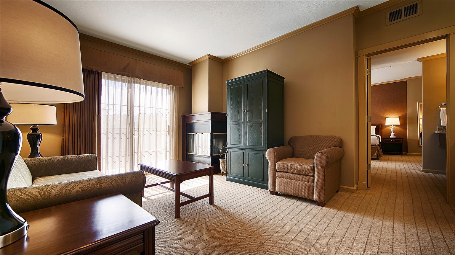 Best Western Plus Palm Court Hotel Davis Εξωτερικό φωτογραφία